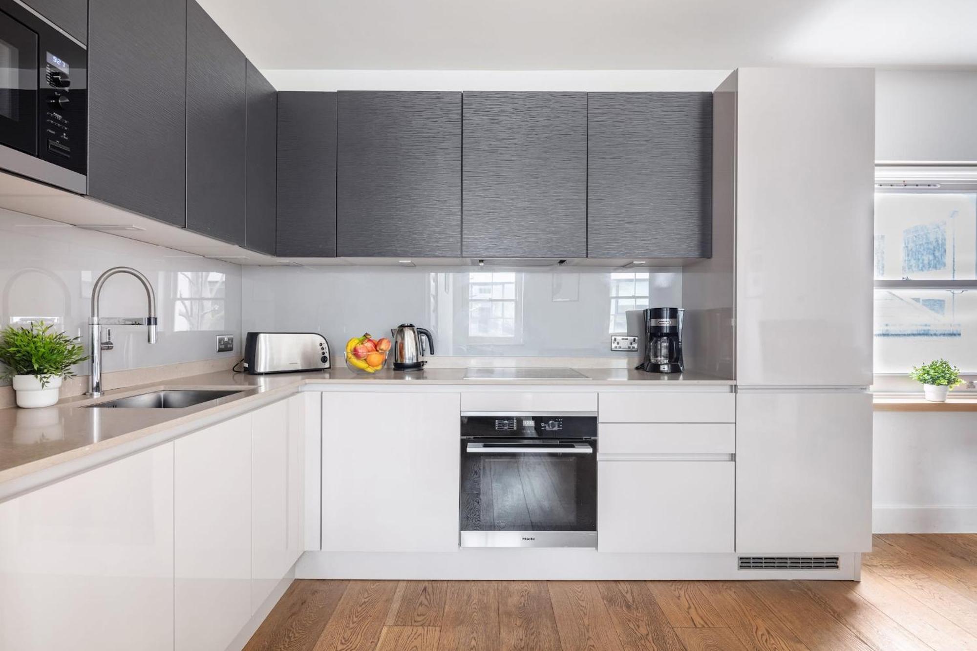 2Br In Soho - Charlotte Street - Cityapartmentstay Лондон Экстерьер фото