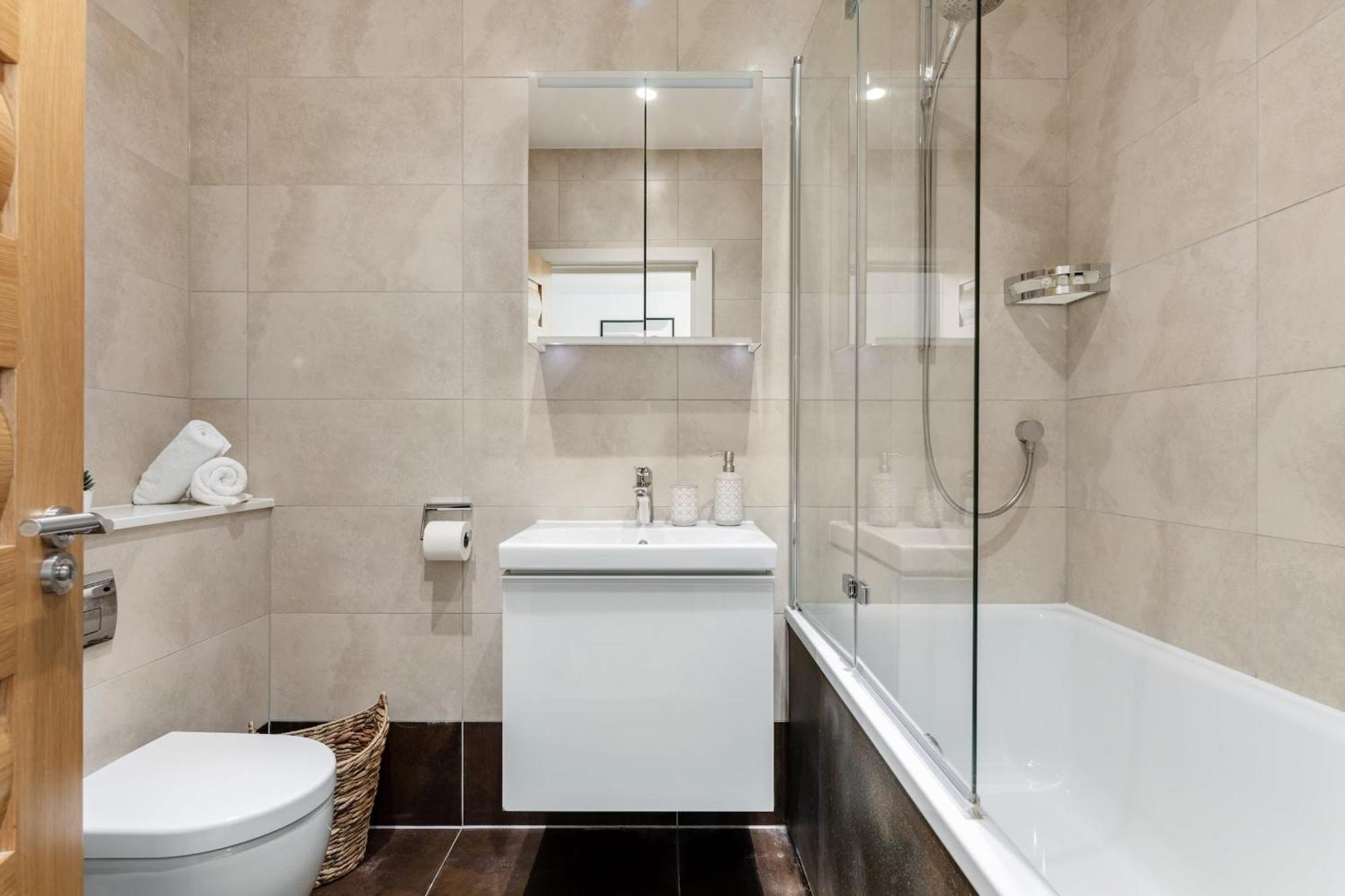 2Br In Soho - Charlotte Street - Cityapartmentstay Лондон Экстерьер фото