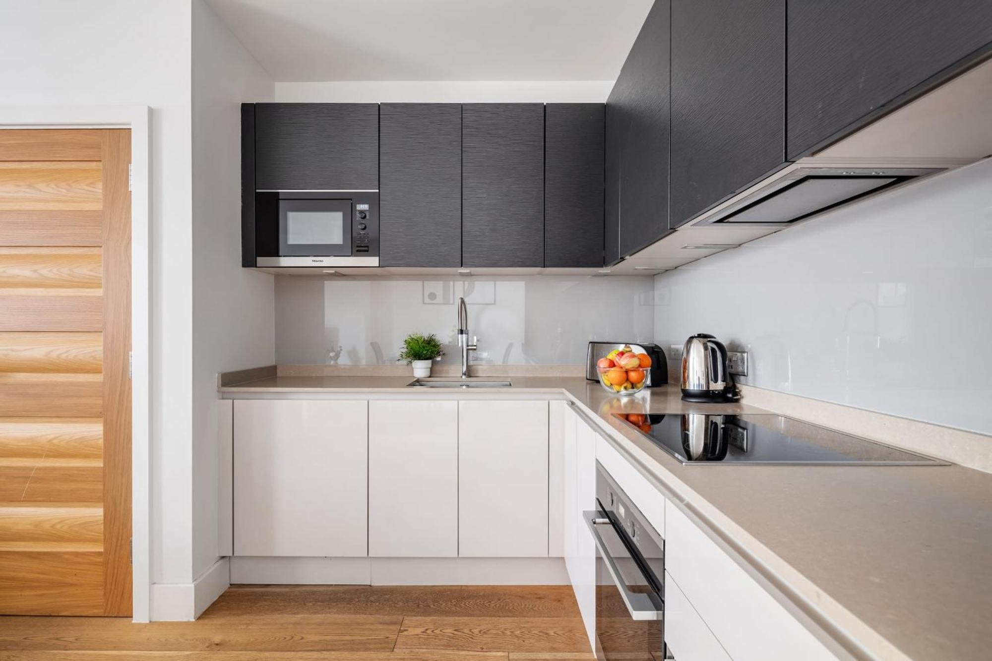 2Br In Soho - Charlotte Street - Cityapartmentstay Лондон Экстерьер фото
