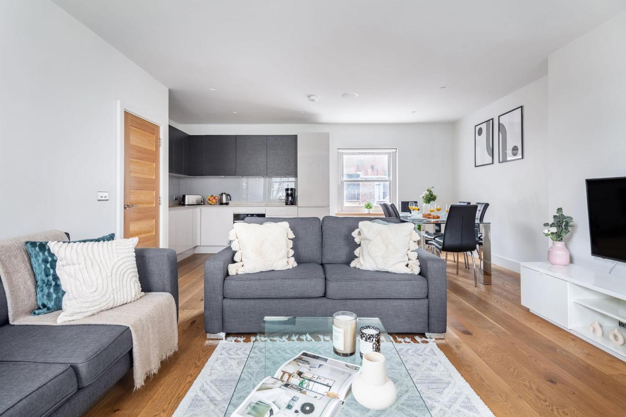 2Br In Soho - Charlotte Street - Cityapartmentstay Лондон Экстерьер фото